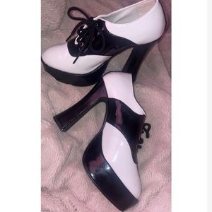 🖤🤍super cute ellie oxford shoes size 9 🤍🖤 NEGOTIABLE